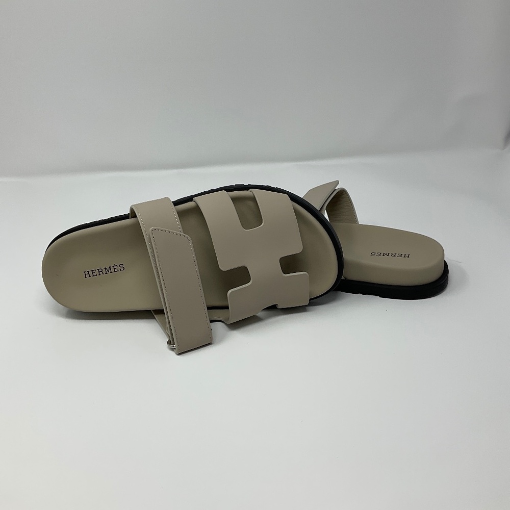 Herme’s Sandals brand new never worn size 39. W235